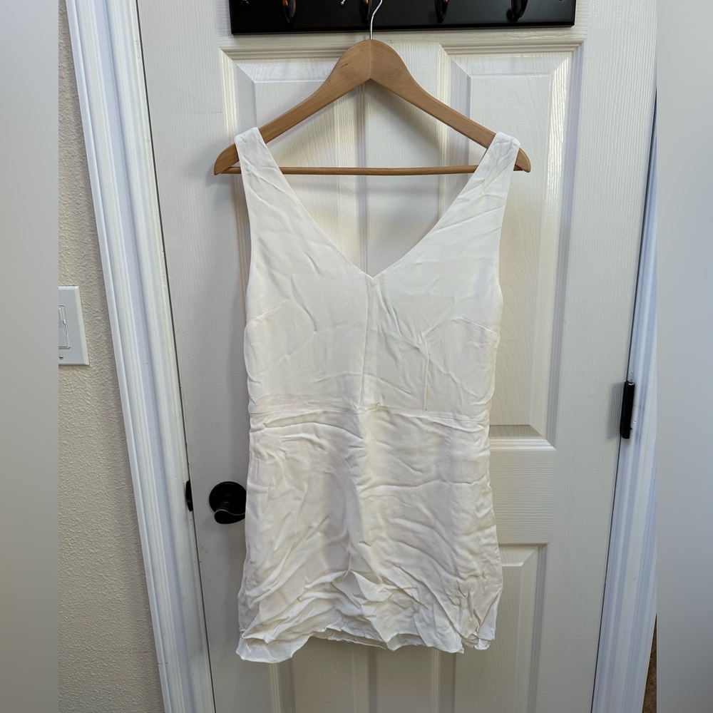 Aritzia Little White Dress, Little Moon, New, Size 6